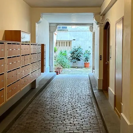 Apartment Rue Des Ecoles Paris